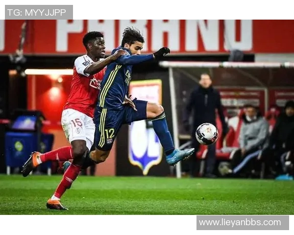 普利茅斯主场迎战斯蒂文尼奇期待精彩对决与精彩进球